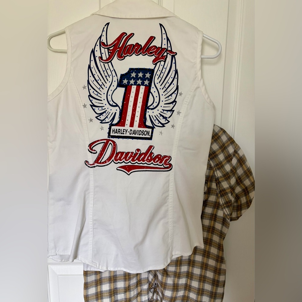 Set of 2 Harley-Davidson logo summer shirts